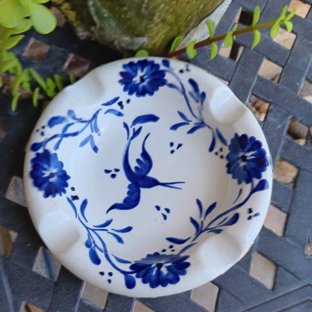 Vintage Anfora Mexican Pottery Ceramic Blue White Ashtray Hand Painted